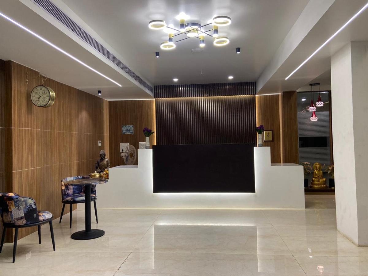 Hotel Sivas Regency Theni Allinagaram Exterior foto