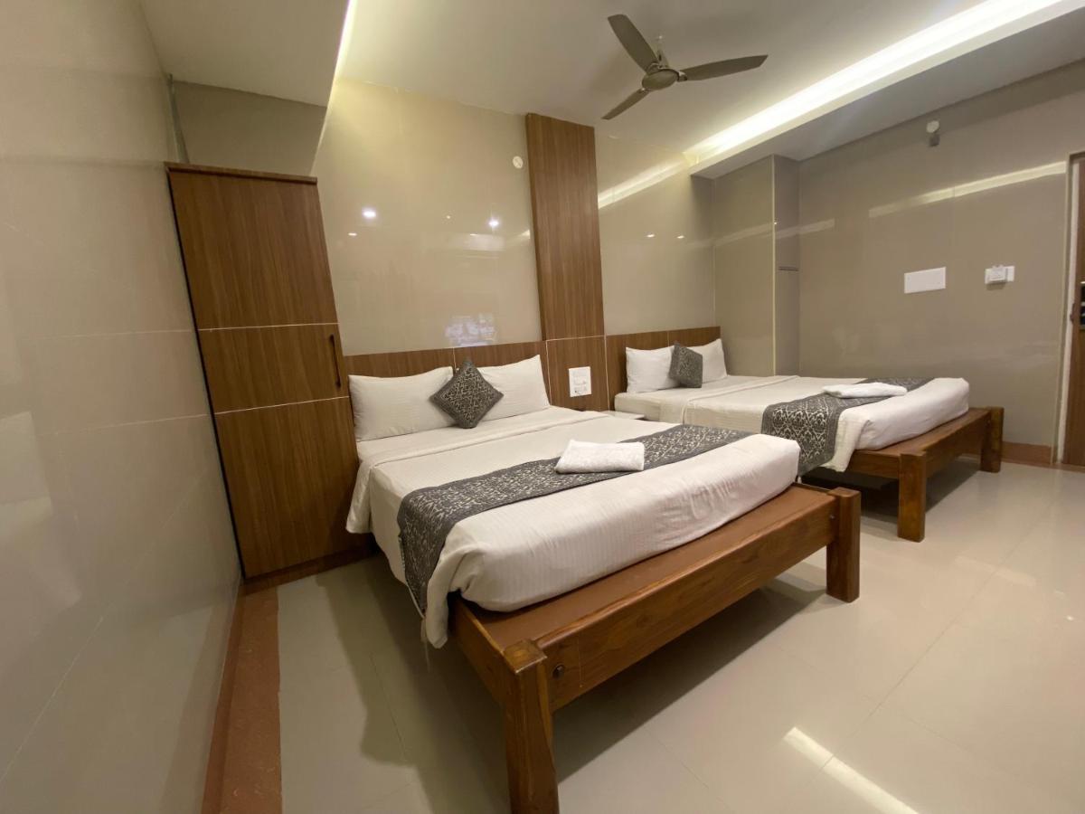 Hotel Sivas Regency Theni Allinagaram Exterior foto